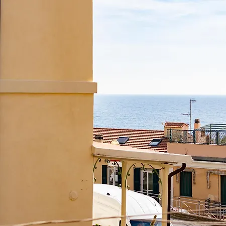 Tresor De Chambre, *