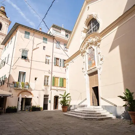 Tresor De Chambre, アパート *