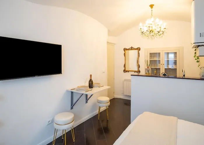 Apartamento Trésor De Chambre, *